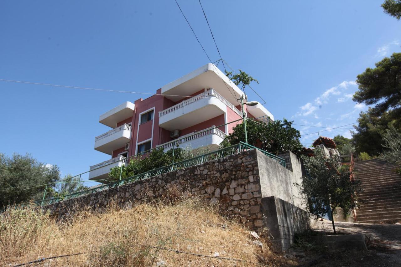 Vila Jakupi Apartment Sarande Exterior photo